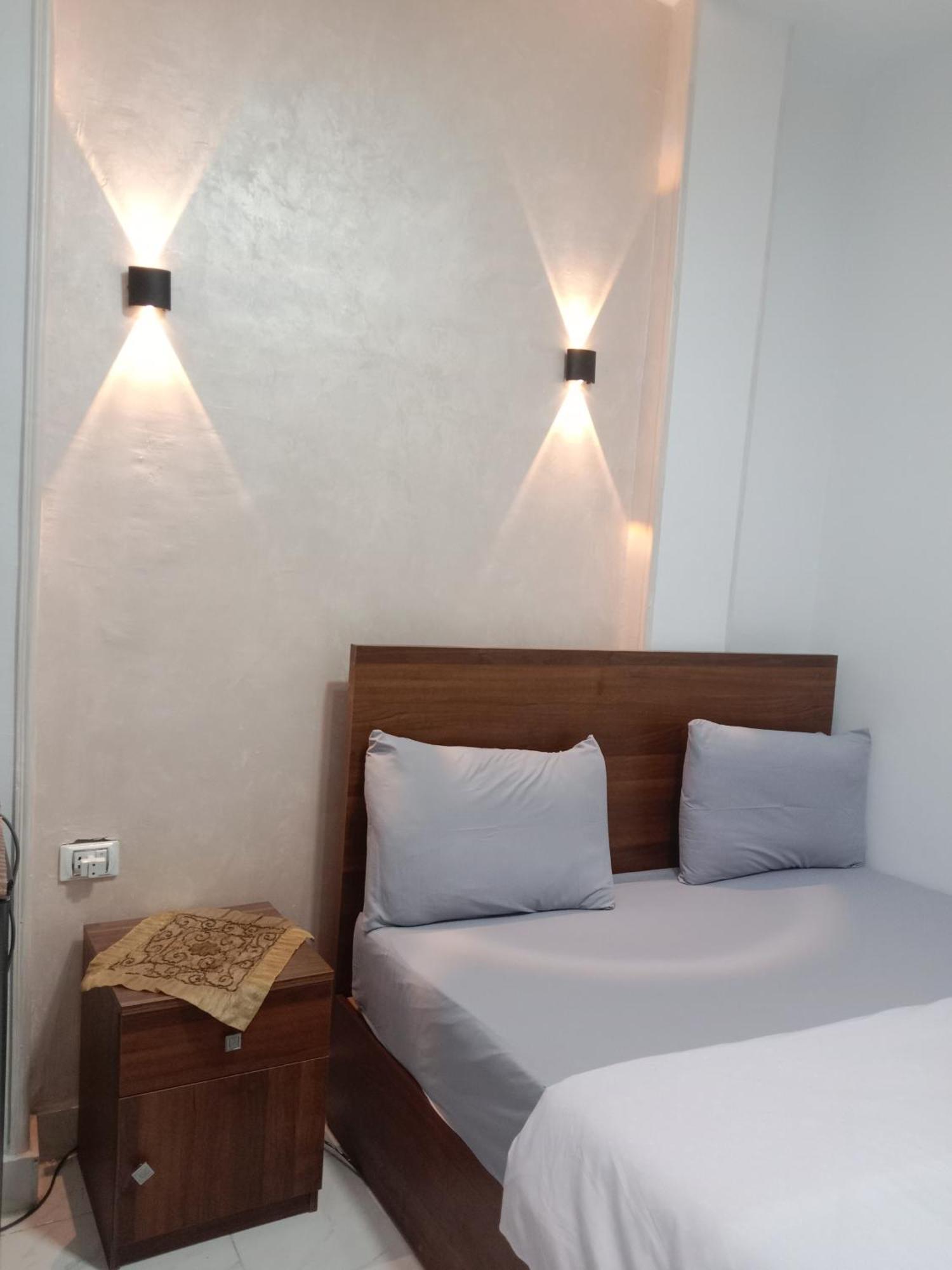 Pyramids Home Guest House Kafrat al Jabal Bagian luar foto
